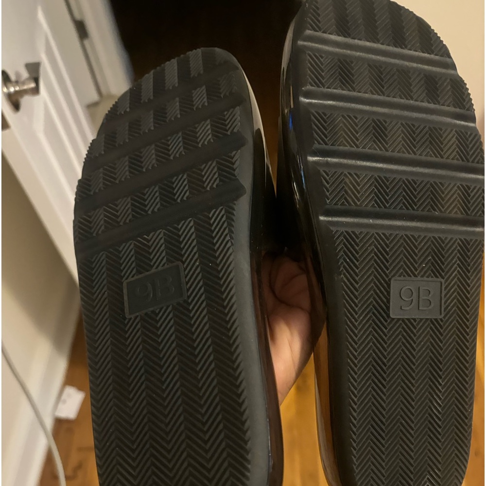 Tory Burch Slides